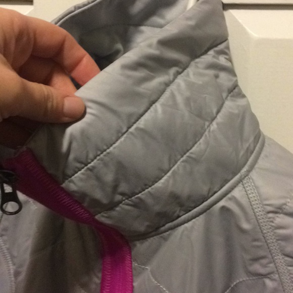 North face jacket - Picture 2 of 6